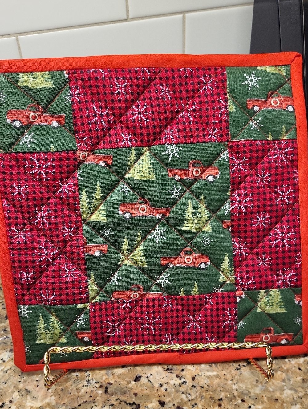 Festive Red & Green Quilted Holiday Potholders - set of 2
